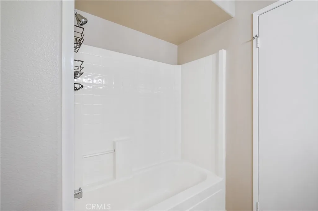 1008 S Harbor Heights Drive B, Harbor City, California 90710 home-pic-25